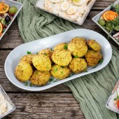 Chifteluțe de năut cu coriandru și verdeață (de post)